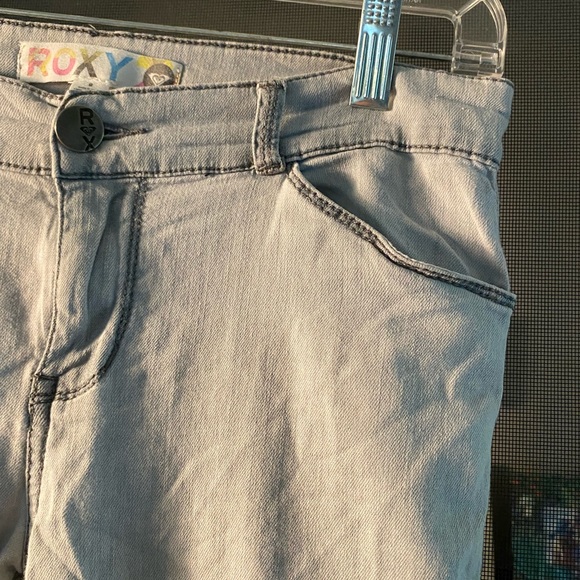 Roxy Jeans - Picture 2 of 6